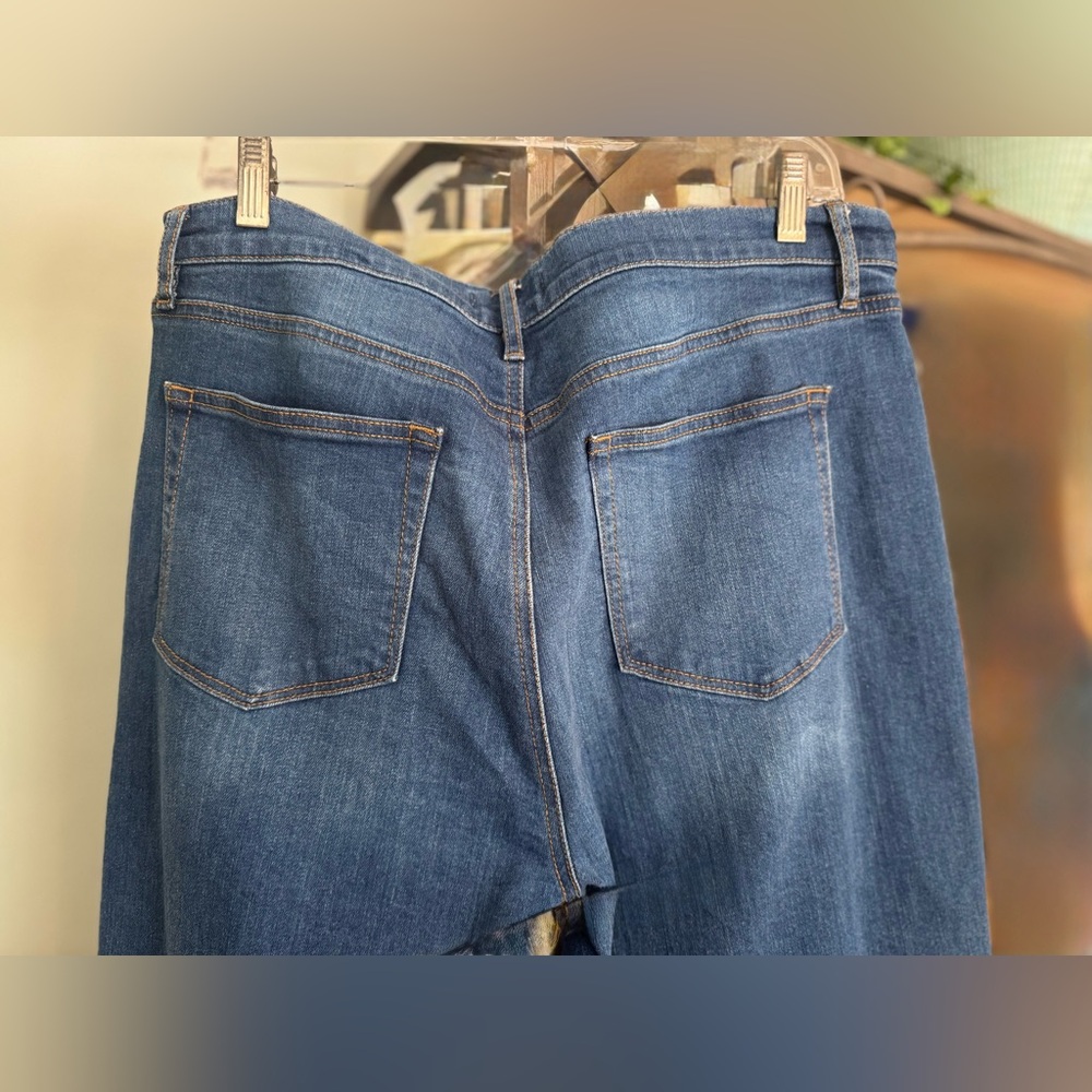 LOFT Women’s Denim Jeans Straight Leg with Stretch Size 12 or 31 - Picture 4 of 11